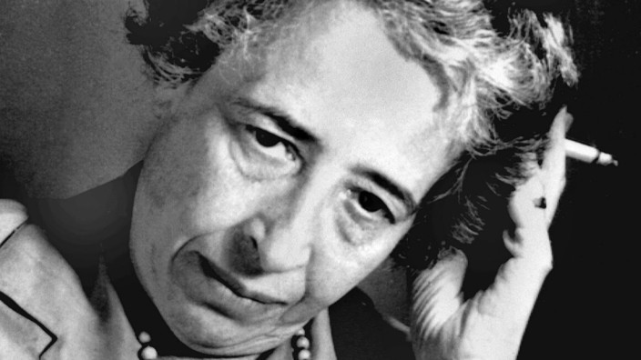 Kollektive Verantwortung: "Wo alle schuldig sind, ist es keiner", schrieb sie - Hannah Arendt, amerikanische Politologin deutscher Herkunft (1906 - 1975).
