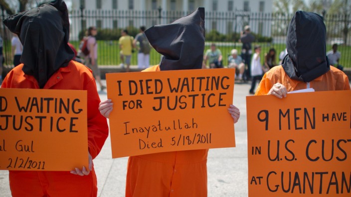 Menschenrechte: Gerade jene Länder, die die Magna Carta als Urtext der Bürgerrechte ehren, missachten sie: Protest gegen Guantanamo in Washington.