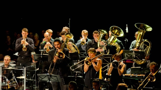 Grafinger Jugendorchester: Die Abteilung "Blech" wiederum stellt eindrucksvoll unter Beweis, dass sie jede Blaskapelle locker an die Wand spielt.