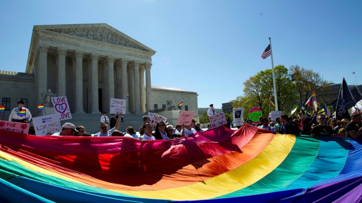 Entscheidung des höchsten US-Gerichts: Die höchste Instanz, der Supreme Court in Washington, erlaubt die Homo-Ehe in den USA.