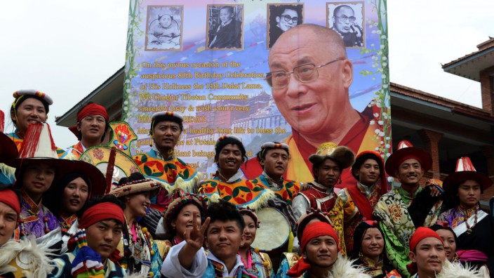 80. Geburtstag des Dalai Lama: Exiltibeter feiern den Geburtstag des Dalai Lama in der nepalesischen Hauptstadt Kathmandu. In Tibet hat die chinesische Regierung alle Feiern untersagt.