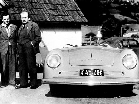 Ferry und Ferdinand Porsche Porsche 356; dpa