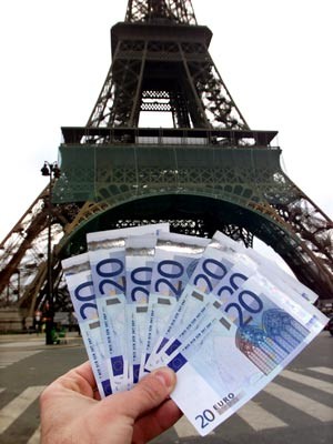 In Paris wird man sein Geld schnell los. Foto: Reuters