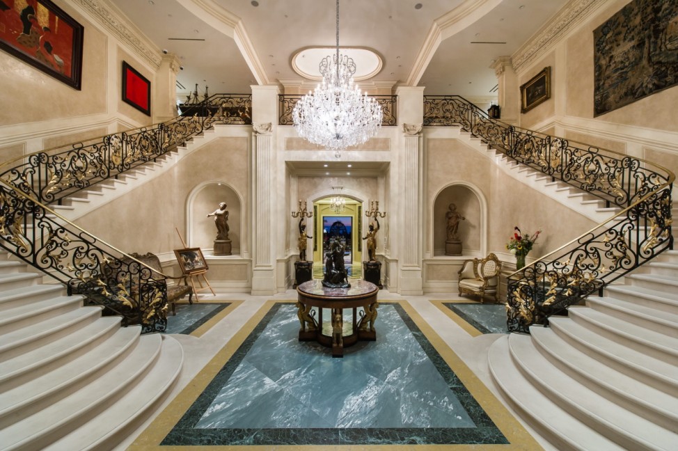 Beverly Hills Estate goes on market for 195 million US dollar; Palazzo di Amore