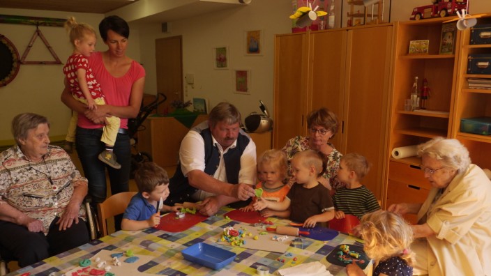 Bürgermeister besucht integrative Kindergruppe