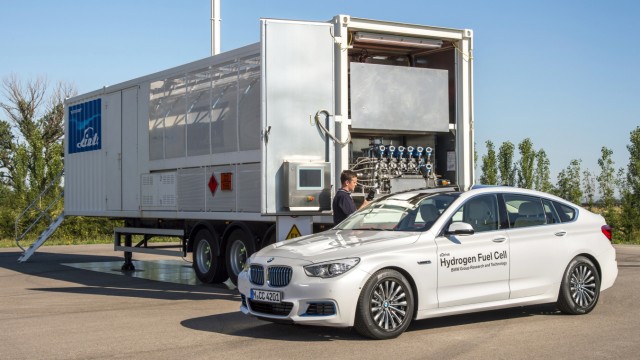 BMW Fünfer GT mit Wasserstoffantrieb