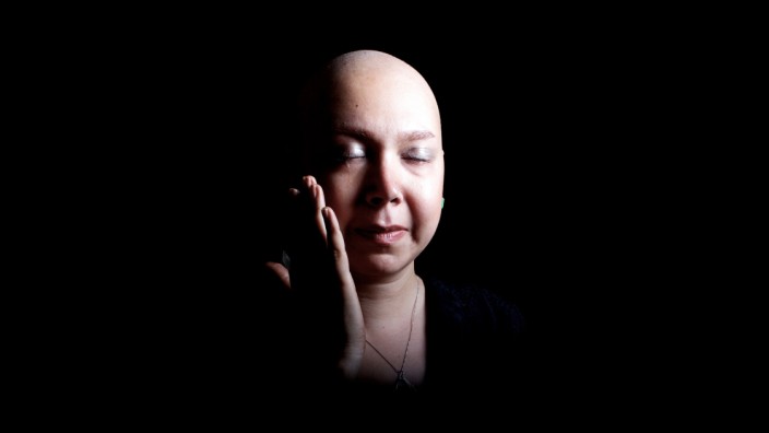 Krebsmedizin: Statt endloser Therapien wünschen sich viele Krebspatienten ein Ende in Würde.