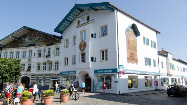 Wirtschaftspreis: An 22 Standorten mit Filialen in München und im Oberland ist das Familienunternehmen vertreten.
