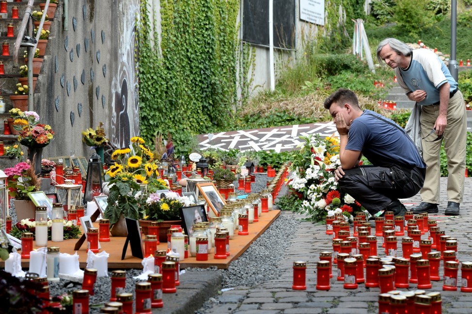 Mourners Commemorate Love Parade Disaster 5th Anniversary