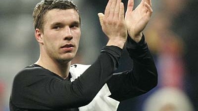 Fußball-Uefa-Cup: Lukas Podolski spielte gegen Aberdeen stark und erzielte beim 5:1 zwei Treffer.