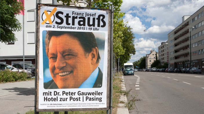 Plakat mit Franz Josef Strauß an der Landsberger Straße in Laim