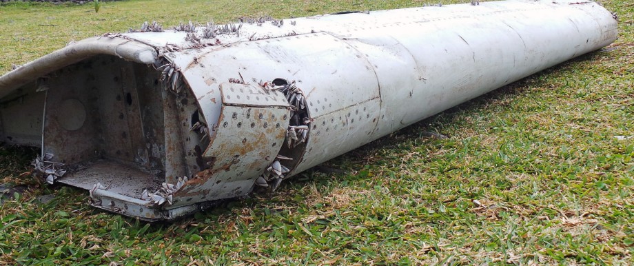 Debris from Reunion Island part of missing MH370, Malaysia says