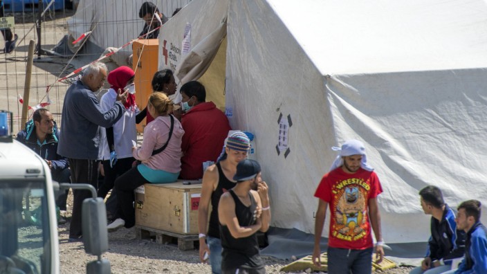 Blick auf ein Zeltlager für Flüchtlinge an der Bremer Straße in Dresden am Mittwoch 30 07 2015 R