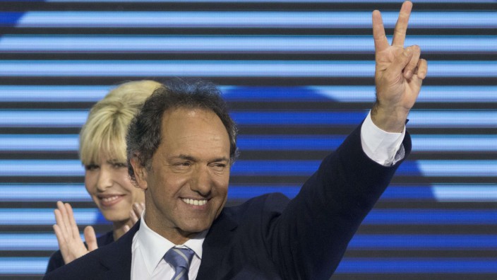 Präsidentschaftswahlen in Argentinien: Daniel Scioli nach den gewonnen Vorwahlen am 10. August in Buenos Aires.