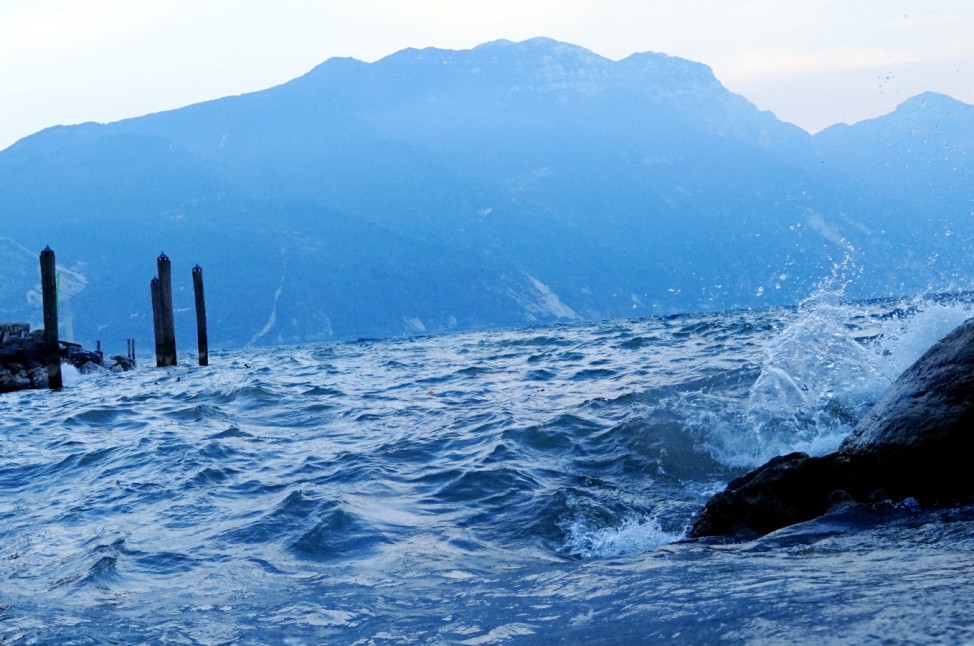 Wellen auf dem Gardasee, 2015