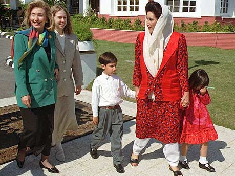 Benazir Bhutto, ihr Leben in Bildern