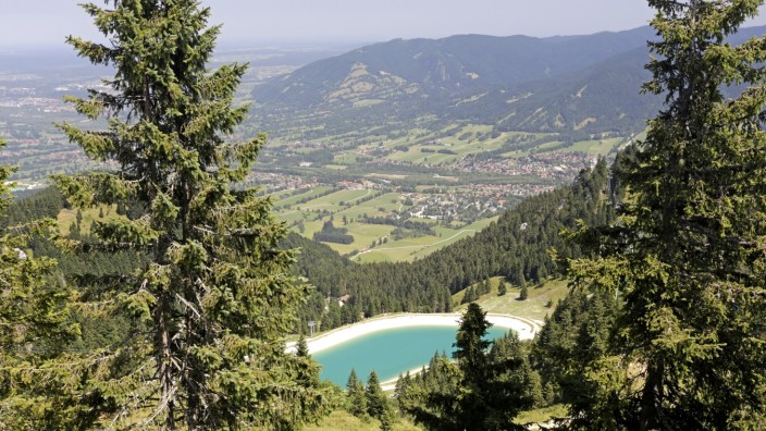 Bergbahn-Betreiber in Bayrischzell: Die Unternehmerin Alexandra Schörghuber hat mehrere Millionen Euro in den Ausbau des Skigebietes Brauneck investiert - ohne staatliche Zuschüsse.