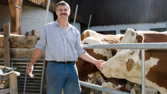 Dietramszell: Johann Falter ist Kreisvorsitzender des Bunds Deutscher Milchviehhalter. Er selbst hat einen Bio-Betrieb.