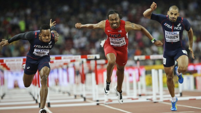 Hürdenläufer bei Leichtathletik-WM: In Peking hatte Merritt nur noch drei Viertel seiner Laufleistung. Dass er im Finale auf Platz drei landete, war ihm wichtiger als sein Olympiasieg von 2012.