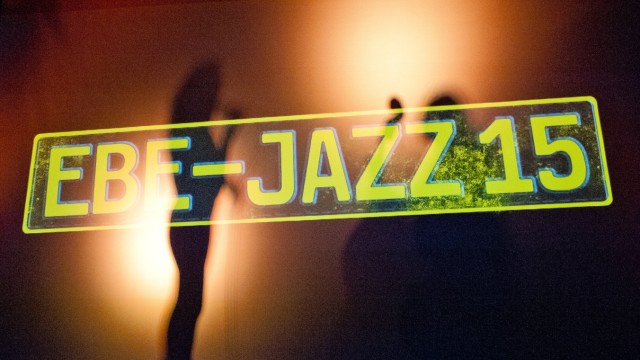 Ebersberg: Beim Internationalen Jazz-Festival von "Inspektor Maus: Ein Käse-Krimi" in Ebersberg wird spielerisch erklärt, was Jazz ist.