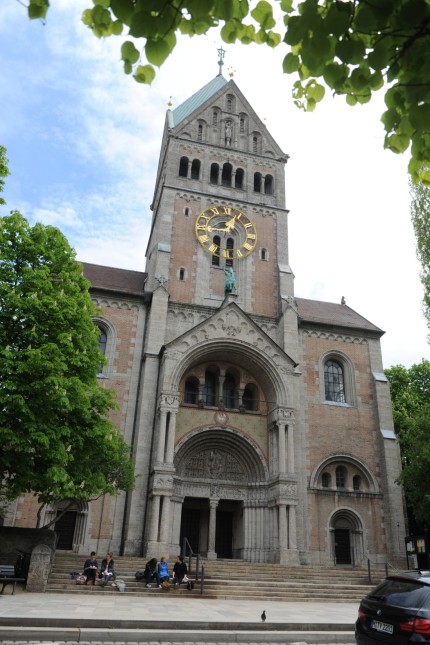 Lehel: Alles gut: Die Kirche Sankt Anna im Lehel zeigt sich wieder von ihrer besten Seite.