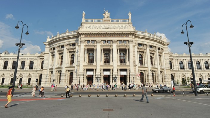 Burgtheater an der Ringstraße in Wien