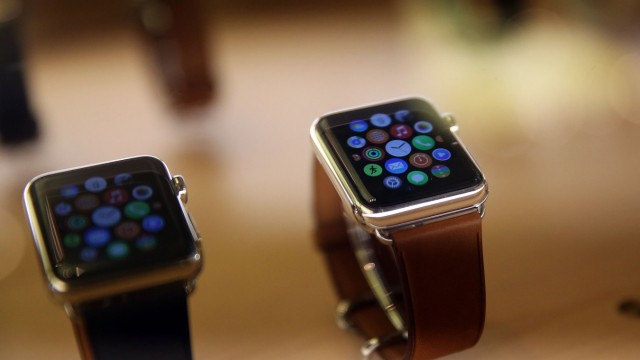 New Versions Of Apple Watches Go On Sale