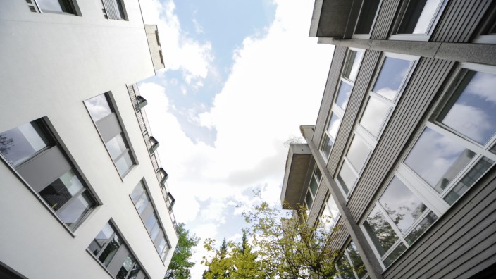 Modellprojekt: Die Genossenschaftliche Wohnanlage in einer ehemaligen Kleiderfabrik in Berg am Laim wurde mit einem "Ehrenpreis für guten Wohnungsbau" der Landeshauptstadt München ausgezeichnet.
