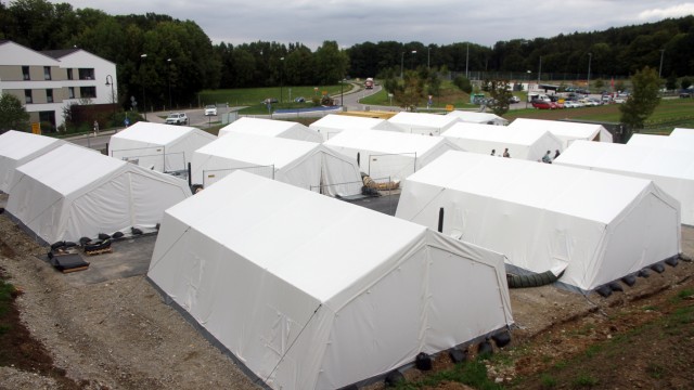 Vorstellung der Flüchtlingsunterkunft; Notunterkunft für Flüchtlinge