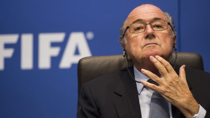 FIFA sponsors call for Blatter's immediate resignation