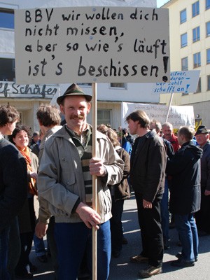 Bauern streiken vor dem Bayerischen Bauernverband in München
