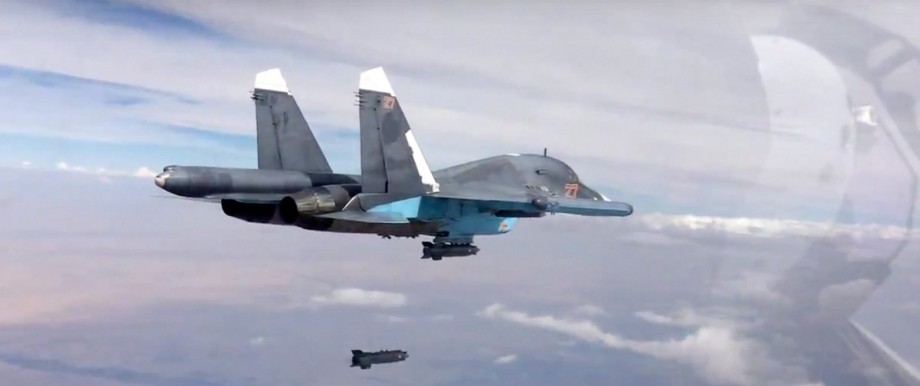 Krieg in Syrien: Eine russische Su-34 im Einsatz über Syrien