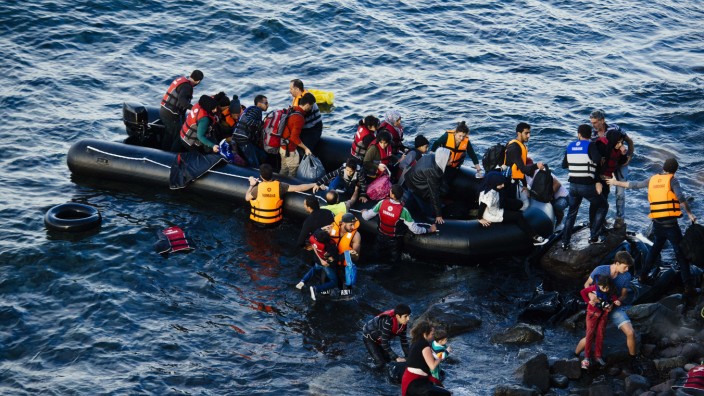 Ihr Forum: Die EU-Grenzschutzagentur Frontex soll mehr Personal bekommen und das Recht erhalten, Migranten selbständig abzuschieben, wenn deren Aussichten auf Asyl schlecht sind.