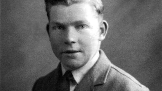 Vermisster Soldat: Das Schwarz-Weiß-Foto von Raymond White auf der Anrichte seiner Großeltern in England bot jahrzehntelang die einzige Möglichkeit des Gedenkens.