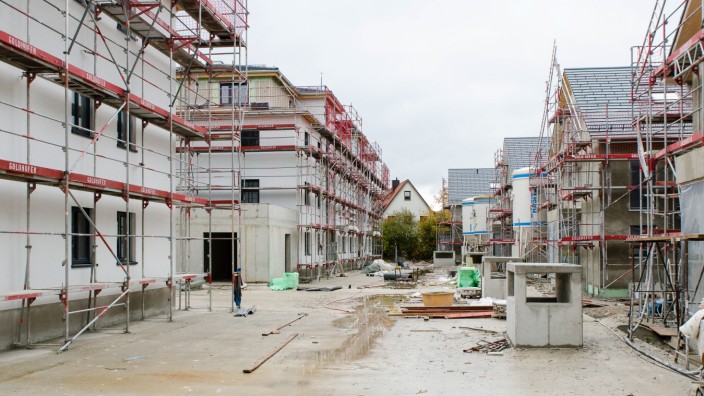 Rathaus sucht Flächen: Die Waldramer Gärten sind fast fertig: Weil Wolfratshausen zu den engsten Kommunen Bayerns gehört, müssen neue Wohnungen auch durch Nachverdichtung entstehen.