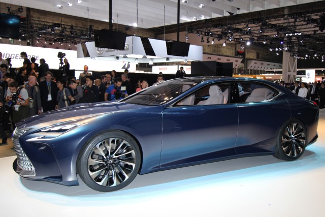 Lexus LF-FC Concept auf der Tokio Motor Show 2015