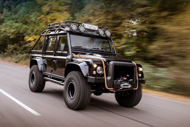 Land Rover Defender aus James Bond: Spectre
