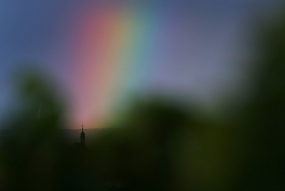Vogelsburg unter Regenbogen