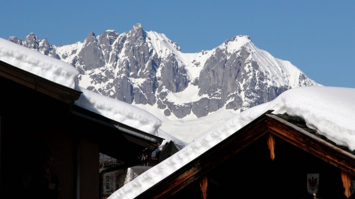 Skiausflug: Alpenidyll für Reiche und auch für Ausflügler: Kitzbühel in Tirol.