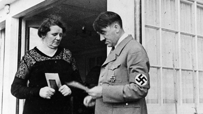 Angela Hammitzsch mit Adolf Hitler