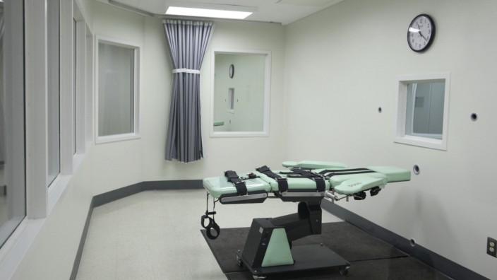 lethal injection facility at San Quentin State Prison in San Quentin, California