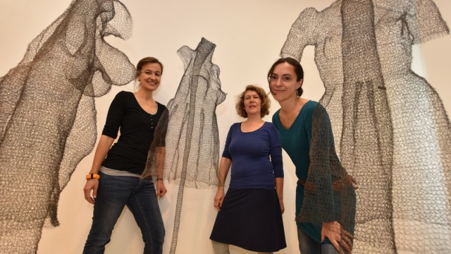 Gräfelfing: Monika Supè, Ina Ettlinger und Sheila Furlan (von links) freuen sich auf das Publikum.