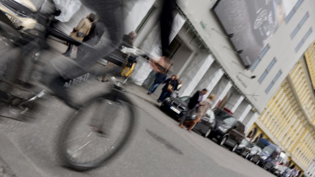 Verkehrspolitik in München: Radfahren ist in München oft eine Herausforderung.