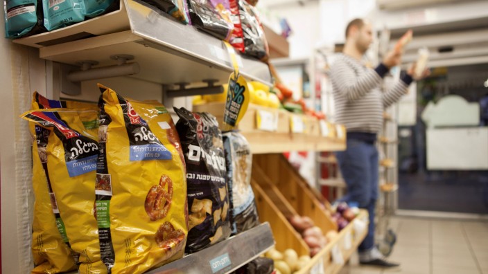 Israel: Lebensmittelprodukte aus Siedlungen im Westjordanland in einem Supermarkt in Tel Aviv