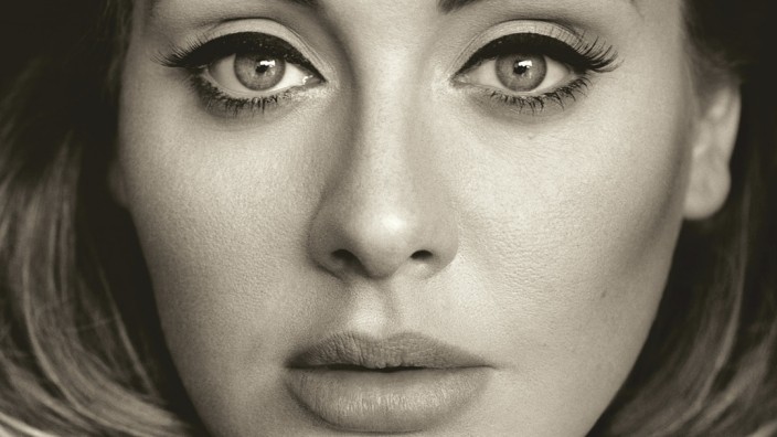 Neues Album "25": Vom Alter ist in diesem Gesicht noch gar nichts zu sehen: Adele, porträtiert von Alasdair McLellan, einem der derzeit erfolgreichsten Modefotografen.