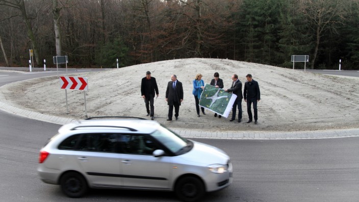 Kreisverkehr bei Mamhofen wird eingeweiht