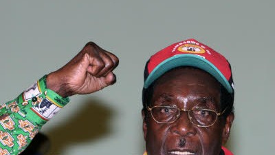 Afrika: Diktator Mugabe will jetzt die Zustimmung treuer Wähler für die Präsidentschaftswahlen am 29. März zu erkaufen.