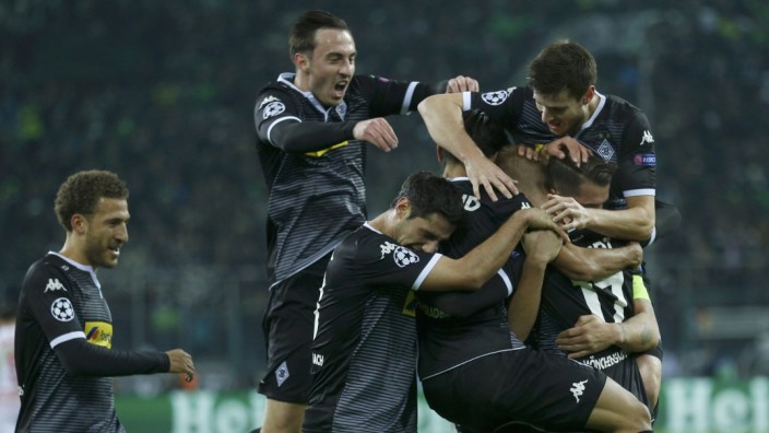 Borussia Moenchengladbach v Sevilla - UEFA Champions League Group Stage