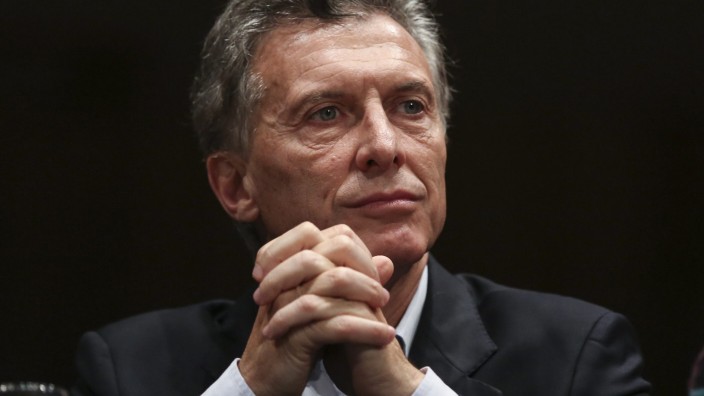 Centre-right candidate Macri wins Argentinian election, hails new