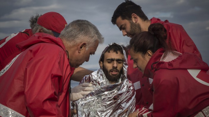 Flüchtlingskrise: Der Weg in die EU führt meistens durch die Türkei: Flüchtling auf der griechischen Insel Lesbos.